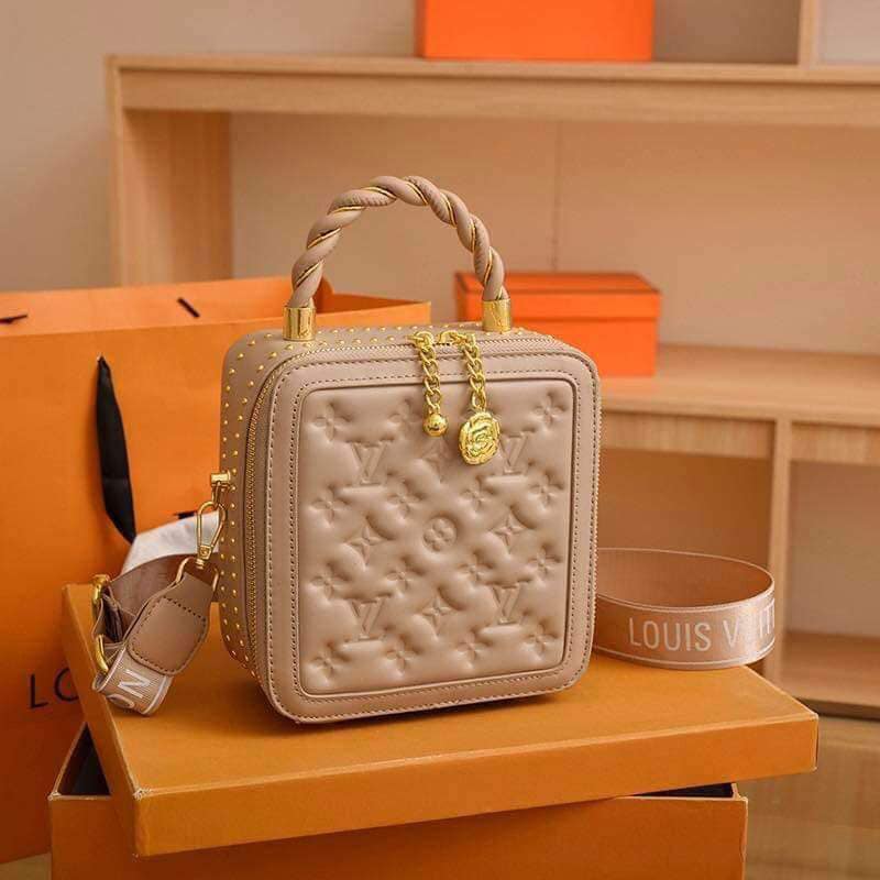 Vanity Bag in Beige color