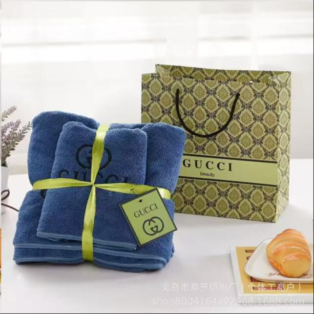 Gucci Bath Towel 2N1 Set