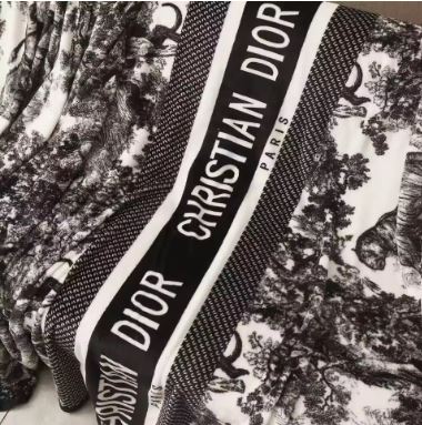 Dior Jacquard milky velvet comfortable bed Blanket