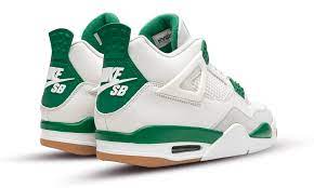 Air Jordan 4 Retro SB Pine Green