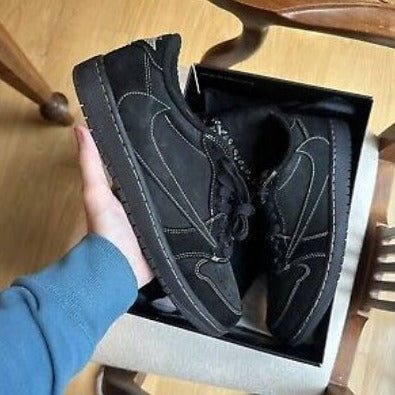 Travis Scott x Air Jordan 1  'Black Phantom'